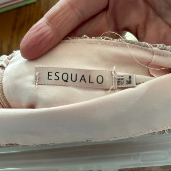 ❤️3/$15❤️ Esqualo lace and pleats skirt - Picture 2 of 8